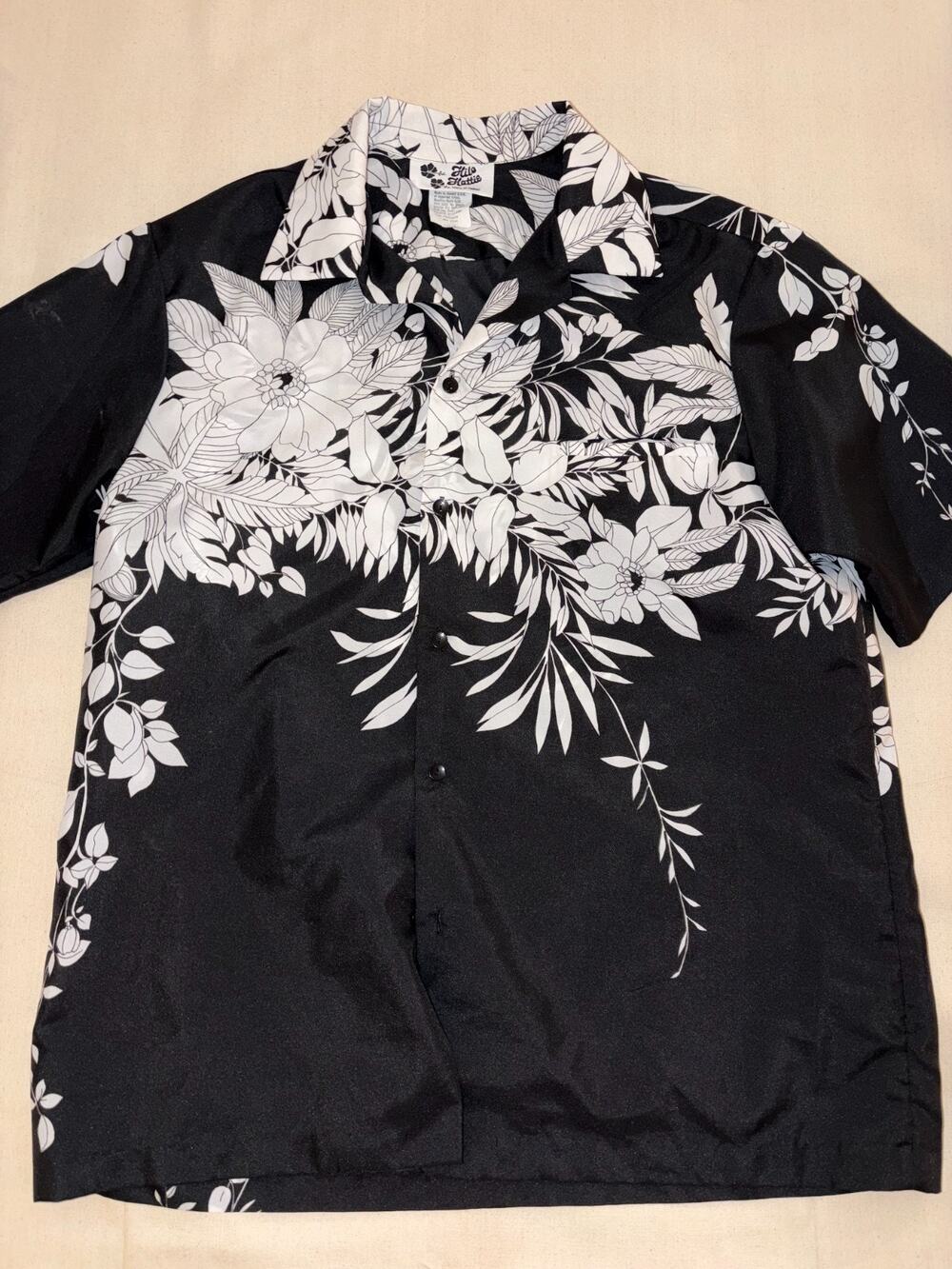 Hilo Hattie Hawaiian Shirt Mens XL Black Floral Aloha Made In Hawaii Short Sleev